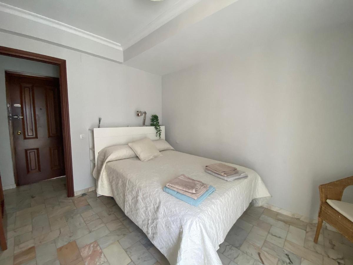 Acogedor Apartamento Placentines Севиля Екстериор снимка